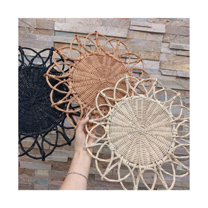 Napperon en gros Fabriqué à la main durable rustique rotin napperon rotin chargeur assiettes écologique rotin rond Vietnam - Product Image 1