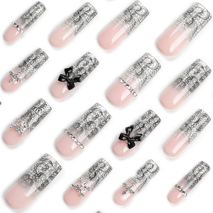 Venta al por mayor mariposa pintada a mano diamante Prensa en <span class=keywords><strong>uñas</strong></span> puntas cuadrado diseñado Prensa en <span class=keywords><strong>uñas</strong></span> caja de embalaje - Product Image 4