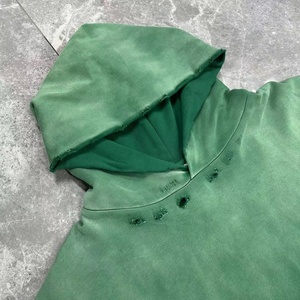 Sweat à capuche vintage pour homme en coton épais, vert délavé à l'acide, effet usé, avec logo personnalisé, coupe oversize, modèle vierge - Product Image 3