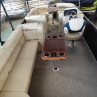 Bateau ponton en aluminium Allhouse 25FT avec moteur hors-bord pour la pêche et la navigation à la dérive, capacité de 12 à 15 personnes, modèle PB-25FT, fabriqué en Chine