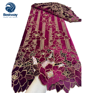 2024 Nieuwe Ontwerpen Afrikaanse Hoge Kwaliteit Mooie Zachte Fluwelen Koord Kant Stof Nigeria Koord Kant Trouwkant - Product Image 4