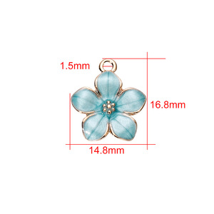 Pendentif mini fleur japonaise en alliage, breloque multicolore en forme de fleur de cerisier pour la fabrication de bracelets, composants de bijoux - Product Image 3