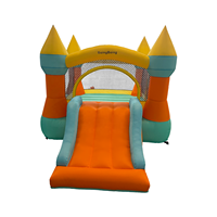 Château gonflable classique pour usage domestique, avec des couleurs vives, pour deux enfants