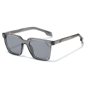 Lunettes de soleil vintage 2026 personnalisées avec logo, pour hommes et femmes, noires, pour la conduite, protection UV400, monture carrée large en TR90 - Product Image 4