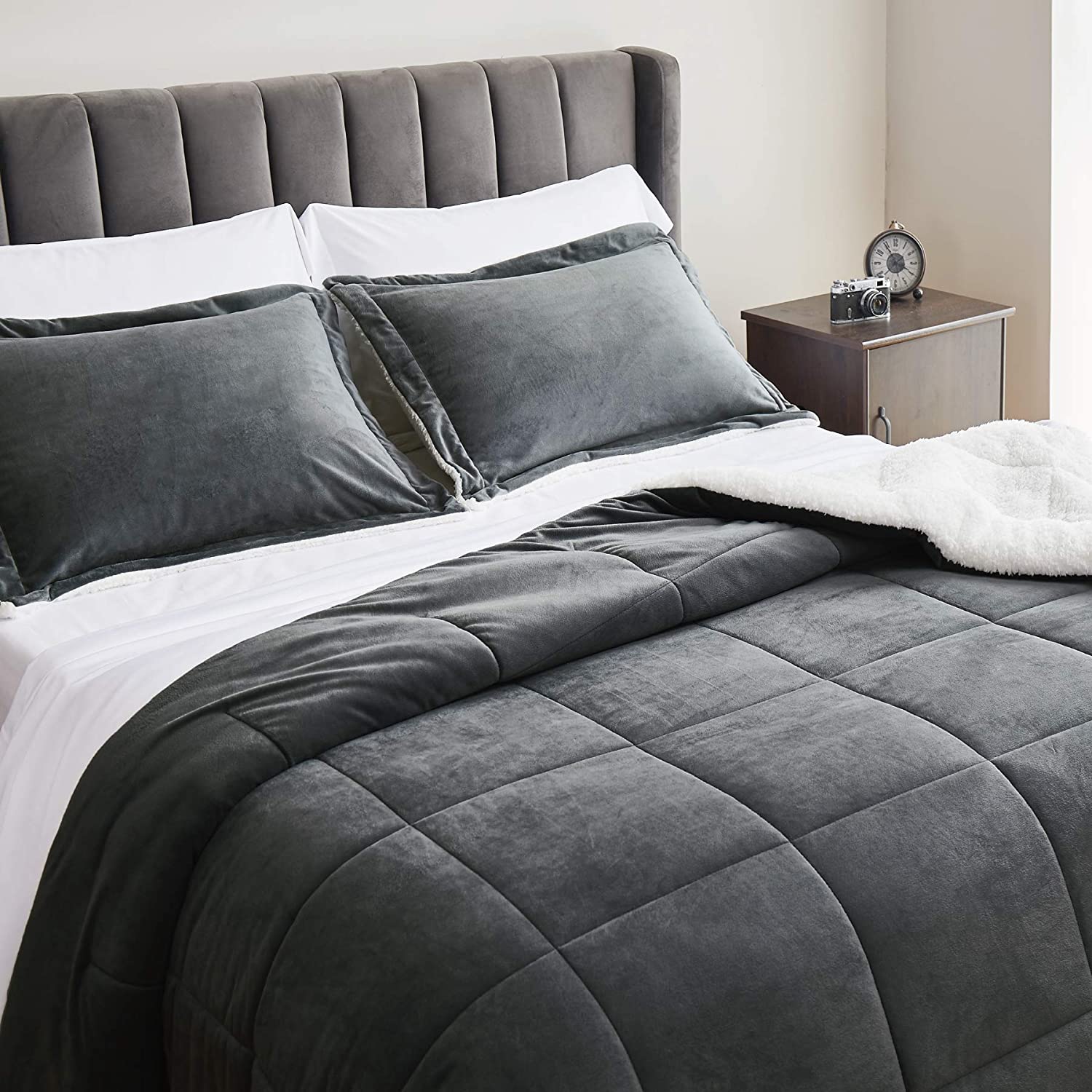 All Season Technics Pattern Hotel Quilted Alternative Comforter Reversible Comfort Duvet Insert Super Soft Comforter