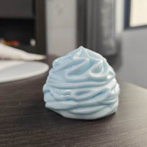 Jouet Squishy en forme de gâteau à remontée lente pour enfants et adultes, jouet de décompression à presser à la main, jouet anti-stress à rebond lent - Product Image 1