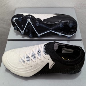 Chaussures <span class=keywords><strong>de</strong></span> football en gros, baskets <span class=keywords><strong>de</strong></span> mode, chaussures <span class=keywords><strong>de</strong></span> course rétro FG/TF pour homme et femme, bottes souples et légères à crampons, livraison directe - Product Image 1