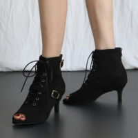 Nouvelles bottes de jazz montantes en daim noir pour femme 2026, à lacets, avec boucle métallique, chaussures de danse latine, semelle entièrement en caoutchouc pour hip-hop 7 cm