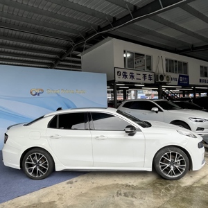 Auto Usata Lynk & Co 03 <span class=keywords><strong>2019</strong></span> 1.5T Prodotta in Cina, Cambio 7DCT, Guida a Sinistra, Sedili in Tessuto, Alta Tecnologia per Pendolarismo Quotidiano - Product Image 3