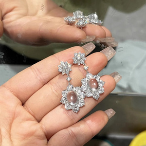 Orecchini pendenti stile occhio di gatto per donna, design con cornice a fiocco di neve, accessori per l'uso quotidiano - Product Image 3
