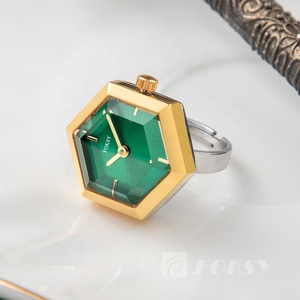 <span class=keywords><strong>Orologio</strong></span> ad Anello Esagonale Mini Personalizzato da <span class=keywords><strong>Donna</strong></span> e Uomo con Tonalità <span class=keywords><strong>Verde</strong></span> Naturale, <span class=keywords><strong>Orologio</strong></span> di Lusso al Quarzo con Logo Personalizzato - Product Image 2