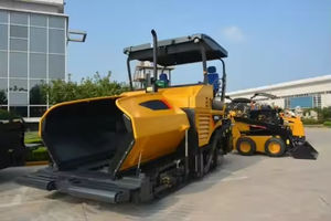 Finisseur d'asphalte haute performance RP953, puissance de 162 kW et rendement <span class=keywords><strong>massif</strong></span> <span class=keywords><strong>pour</strong></span> les applications exigeantes - Product Image 4