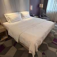 Ensemble de literie d'hôtel en coton blanc en gros, drap de lit, housse de coussin et housse de couette personnalisables avec logo pour chambre d'hôtel