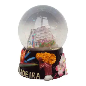 65mm מדיירה Snowglobe מזכרות polyresin snowglobe