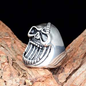 Anillo de Calavera para Hombre de Acero Inoxidable 316L - Joyería Vintage de Moda para Uso Diario - Product Image 3