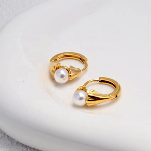 Orecchini a Cerchio Geometrici Trendy in Acciaio Inossidabile 316L Placcato Oro 18K, Eleganti e Classici con Perle, Ipoallergenici per Donne, Ideali per Feste - Product Image 4