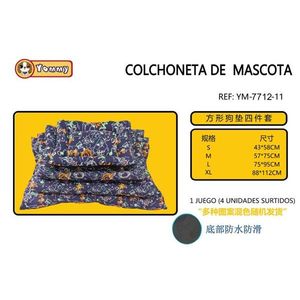 Set di Quattro Tappetini per Cani con Fondo Antiscivolo Quadrato e Motivo, Eleganti Lettini per Animali Domestici - Product Image 1