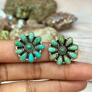 Boucles d'oreilles en argent sterling faites à la main avec turquoise Kingman pour femmes, bijoux cadeau - Product Image 1