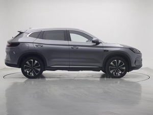 BYD Song PLUS DM-i Smart Drive Ed. 2025 112KM Honor |   Primera Registro: Febrero de 2025 |   Gris Plateado |   Auto Usado con Solo 3,100 KM - Product Image 6