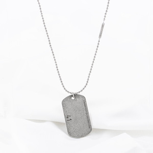 Collier pendentif carré en acier inoxydable unisexe, design géométrique, longue chaîne, bijoux tendance - Product Image 2