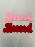 Patch en tissu brodé en chenille « Blessed » le plus vendu, pour vêtements d'extérieur, veste, lettre décorative, design thermocollant pour chapeau