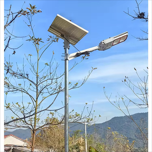 Lámpara Solar LED Comercial Gaomingliu IP66 Impermeable, Ahorro de Energía, Control Remoto, Sensor de Movimiento para Aplicaciones en Carreteras - Product Image 5