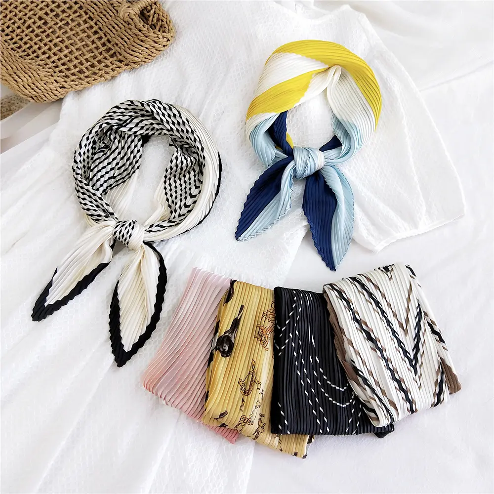 Ustomized-pañuelos cuadrados de poliéster con estampado de rayas y mariposas para mujer, pañuelos de seda satinados para la cabeza