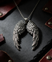 Pendentif Aile d'Ange Vintage en Acier Inoxydable Plaqué Or avec Chaîne en Bambou Diamantée pour Fête Unisexe