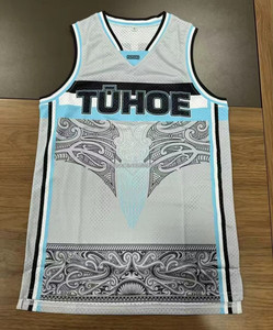 Tenues de basketball personnalisées avec drapeau maori TUHOE des îles, design tatouage, débardeur, ensemble de basketball en gros, vêtements de sport pour hommes - Product Image 5