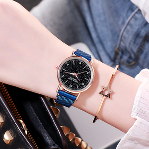Reloj luminoso con diseño de cielo estrellado, moderno y a la moda para mujeres, nuevo estilo para estudiantes. - Product Image 2