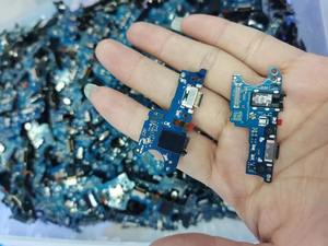 100% <span class=keywords><strong>Original</strong></span> para Samsung A11 A20 A30 A40 A50 <span class=keywords><strong>A70</strong></span> A80 A90 5G, <span class=keywords><strong>Cargador</strong></span> USB, Puerto <span class=keywords><strong>de</strong></span> Carga, Conector <span class=keywords><strong>de</strong></span> Base, Placa <span class=keywords><strong>de</strong></span> Micrófono Flexible - Product Image 4