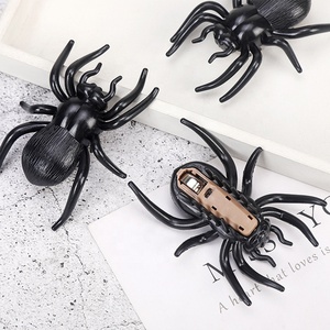 Offre Spéciale <span class=keywords><strong>2023</strong></span> : Jouets Farces et Attrapes Halloween – Araignée Horrifique en PVC, Insectes Fantaisie Amusants pour Adultes, Blagues pour Enfants - Product Image 1