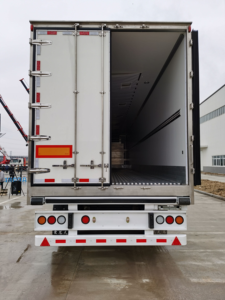 Sinotruk New 375HP Refrigerated Semi-<b>Trailer</b> Food Transportation Steel Cargo <b>Box</b> 50 Ton Payload for Valve Aluminum Alloy Tool - Product Image 2
