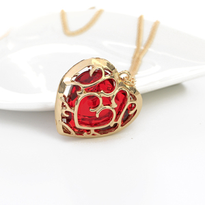 <span class=keywords><strong>Collana</strong></span> Classica <span class=keywords><strong>con</strong></span> Ciondolo a <span class=keywords><strong>Cuore</strong></span> Blu, Catena Placcata Oro in Lega di Zinco, Gioiello <span class=keywords><strong>con</strong></span> <span class=keywords><strong>Grande</strong></span> <span class=keywords><strong>Cuore</strong></span> Cavo in Cristallo - Product Image 5