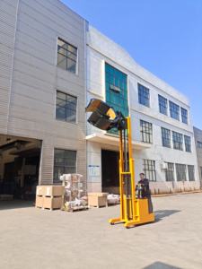 1000kg 500kg Elektrischer Stapler mit Papierrollenklammer Stapler Elektrischer Fassrotator Elektrischer Hubwagen im Angebot 1000kg - Product Image 5