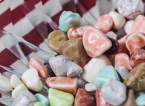 Bonbons en forme de roche, décoration de gâteau pour enfants, sucrés et délicieux, prix de gros pour les collations - Product Image 5