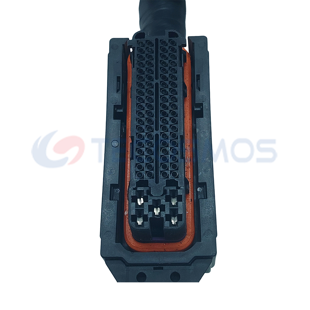 Automotive Computer Board Plug Harness Connector Waterproof Shell for BYD 81 Pin Female CT81-0002M