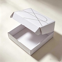 Boîtes d'expédition en carton ondulé blanc personnalisées haut de gamme, réutilisables, recyclables et imperméables pour l'emballage de cadeaux