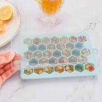 Bac à glaçons en silicone nid d'abeille à 33 cavités avec couvercle en plastique - Fabrication de glaçons maison écologique pour la cuisine