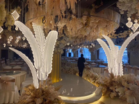 Lumière décorative LED grande taille alimentée par courant alternatif, motif feuille de bananier, pour allée de mariage, événements festifs et festivals