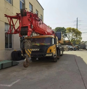 Grúa usada precio barato de China SANY 100 toneladas Camión grúa stc1000 para buena venta - Product Image 6