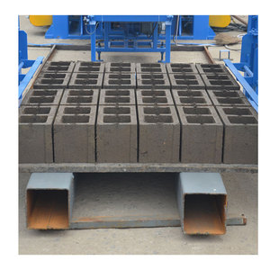 Máquina <span class=keywords><strong>de</strong></span> <span class=keywords><strong>bloques</strong></span> huecos <span class=keywords><strong>de</strong></span> cemento SY, máquina automática <span class=keywords><strong>de</strong></span> <span class=keywords><strong>bloques</strong></span> <span class=keywords><strong>de</strong></span> pavimentación <span class=keywords><strong>de</strong></span> hormigón, precio <span class=keywords><strong>de</strong></span> bloque <span class=keywords><strong>de</strong></span> bordillo <span class=keywords><strong>de</strong></span> hormigón a la venta - Product Image 1