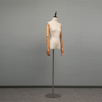 Mannequin de vitrine en FRP gonflable de qualité supérieure pour femme avec bras réglables pour l'affichage de vêtements