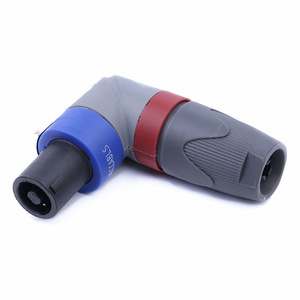 Adaptador de audio Stebro de 90 grados, conector XLR macho a hembra de 4 pines para uso en altavoces de escenario - Product Image 1