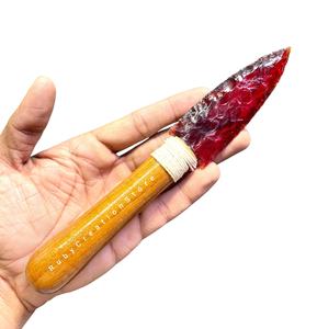 Punta de Flecha de Cristal Rojo Tallada a Mano de 8 Pulgadas, Piedra Preciosa Grande Estilo Obsidiana, Punta de Cristal para Decoración y Sanación - Product Image 6