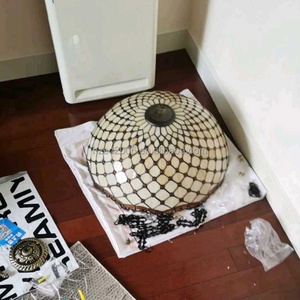 Lámpara Colgante de Vitral Tiffany de Estilo Retro Hecha a Mano, Diseño Europeo, 32 Pulgadas, Fuente de Luz LED, Hierro, para Hotel o Villa - Product Image 6