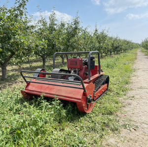 Nouvelle tondeuse à gazon industrielle tout-terrain à chenilles, télécommandée sans fil, largeur de coupe 800 mm, moteur 4 temps, hydraulique - Product Image 6