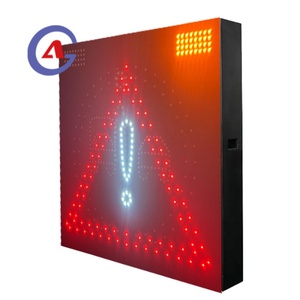 ป้ายจราจร LED แบบเคลื่อนที่ ป้าย VMS ติดตั้งบนรถบรรทุก จอแสดงผล LED - Product Image 2