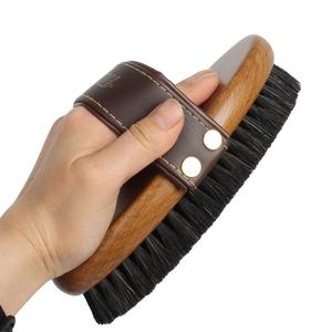 Commercio all'ingrosso della fabbrica Logo personalizzato prodotti per la cura del cavallo cane in legno cavallo spazzola per la pulizia del corpo cavallo toelettatura spazzola - Product Image 3