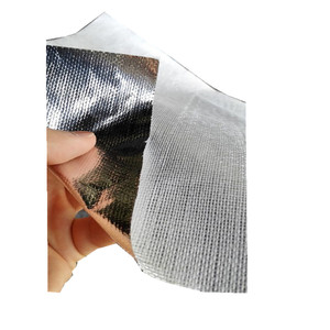 Toile d'ombrage laminée <span class=keywords><strong>en</strong></span> fibre <span class=keywords><strong>de</strong></span> <span class=keywords><strong>verre</strong></span> et feuille d'aluminium, haute qualité, <span class=keywords><strong>prix</strong></span> bas, imperméable, ignifuge, isolation thermique, découpe sur mesure - Product Image 1